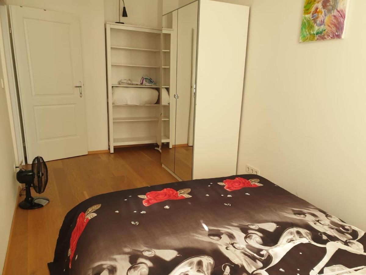 Deluxe Apartment 5P Mm Вена Экстерьер фото