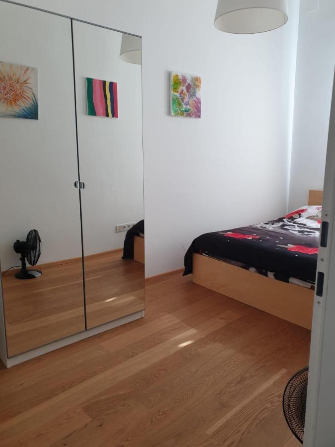 Deluxe Apartment 5P Mm Вена Экстерьер фото