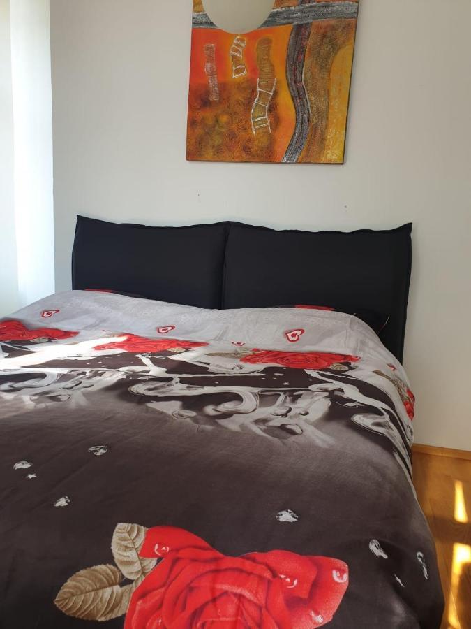 Deluxe Apartment 5P Mm Вена Экстерьер фото